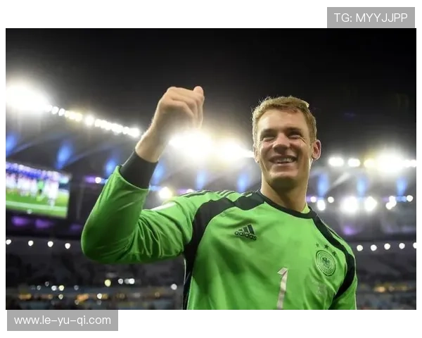 诺伊尔门将技艺解析:超强反应与出击技巧的完美结合