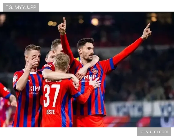 德甲球队新赛季阵容大调整，年轻球员与引援同步形成青春风暴